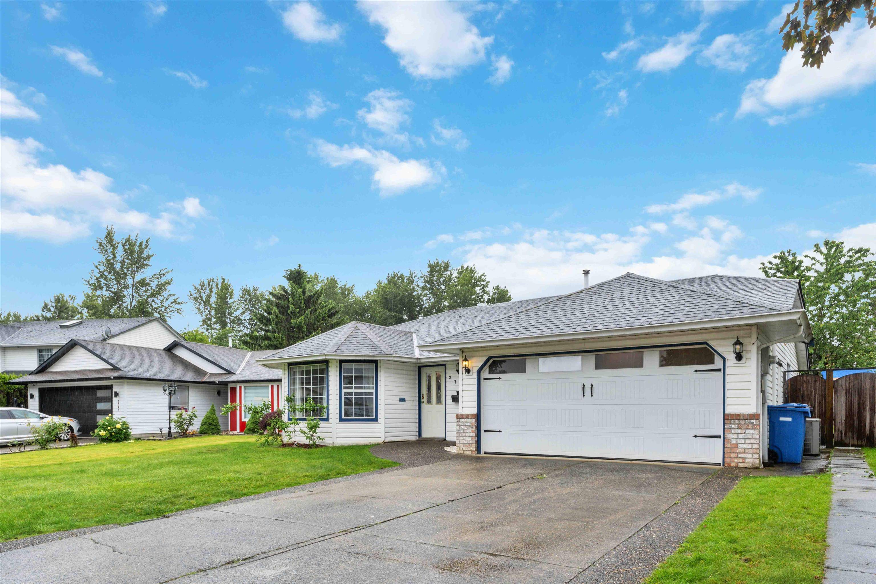 Abbotsford, BC V2T 5L3,2717 Dehavilland CT