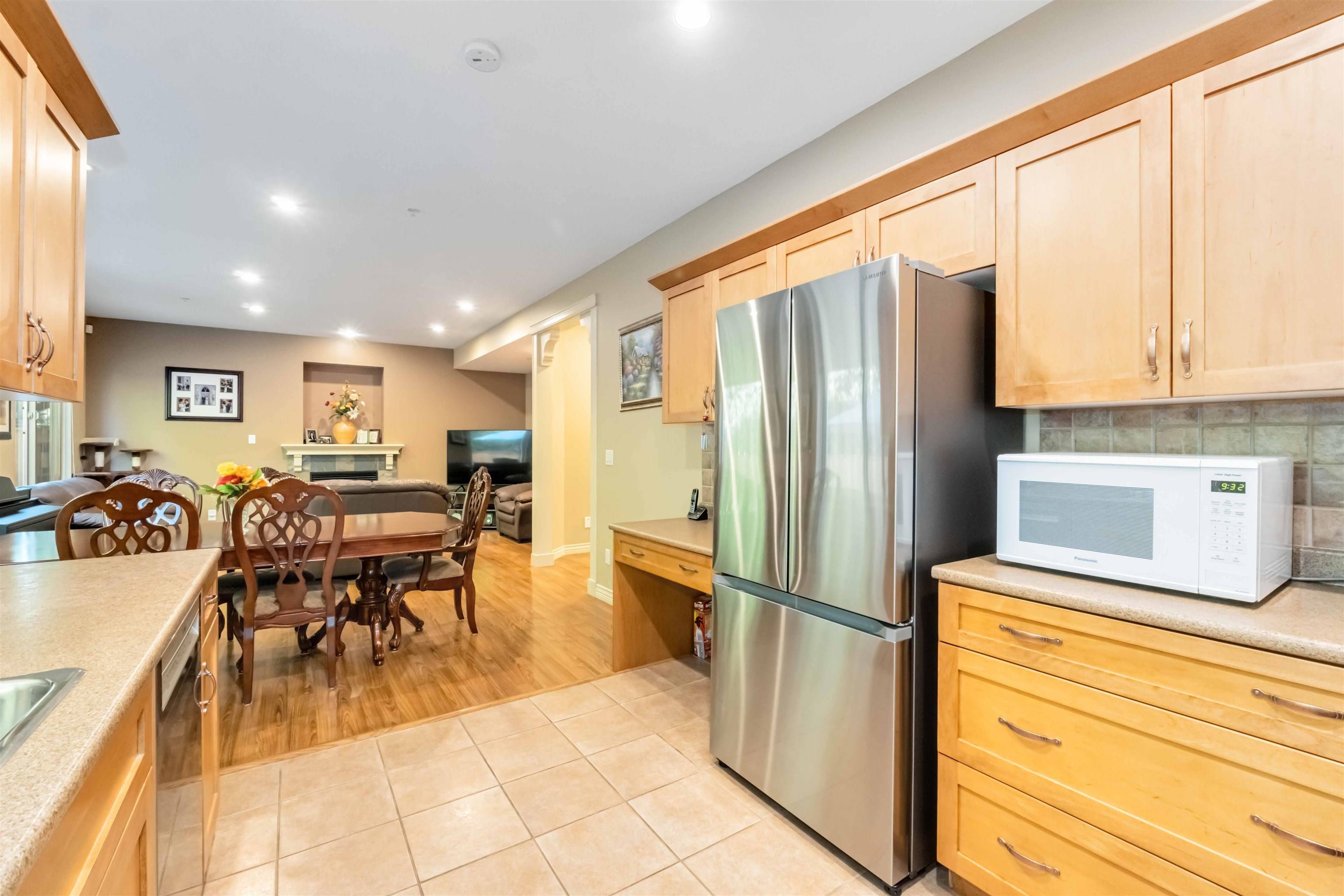 Pitt Meadows, BC V3Y 2S4,12168 Mcmyn AVE