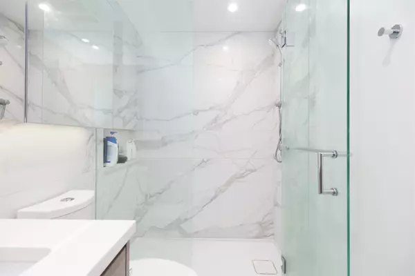 9887 Whalley BLVD #4105 Surrey, BC V3T 0P4