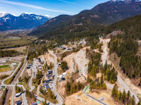 8203 Merlot Peak DR Pemberton, BC V0N 2L2