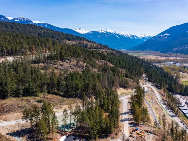 8203 Merlot Peak DR Pemberton, BC V0N 2L2