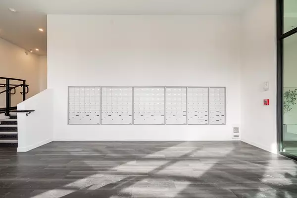 Surrey, BC V4N 6Y1,15738 85 AVE #511