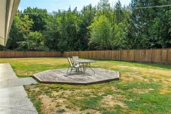 4102 Lefeuvre RD Abbotsford, BC V4X 1N8