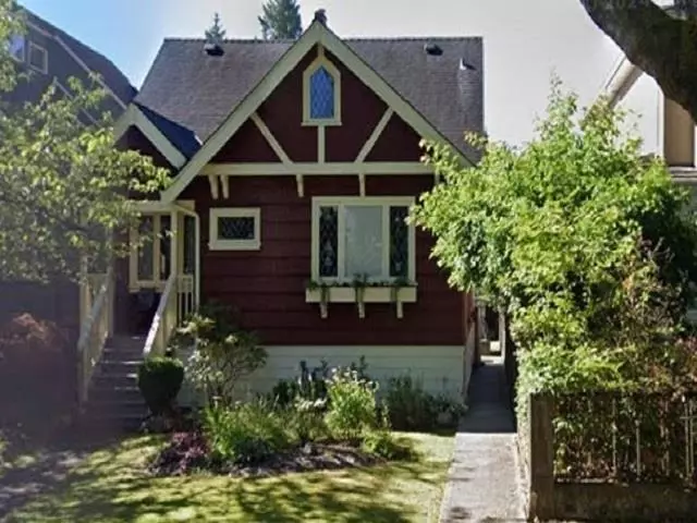 4548 W 13th AVE, Vancouver, BC V6R 2V4
