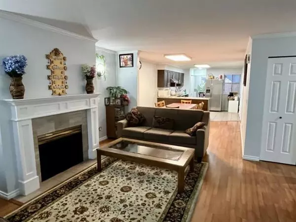 Surrey, BC V3W 5B6,7838 120 A ST #112
