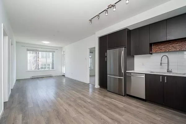 Surrey, BC V3W 3N7,13623 81a AVE #117