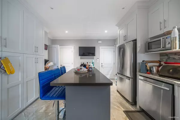 Burnaby, BC V5E 2E5,7753 Wedgewood ST