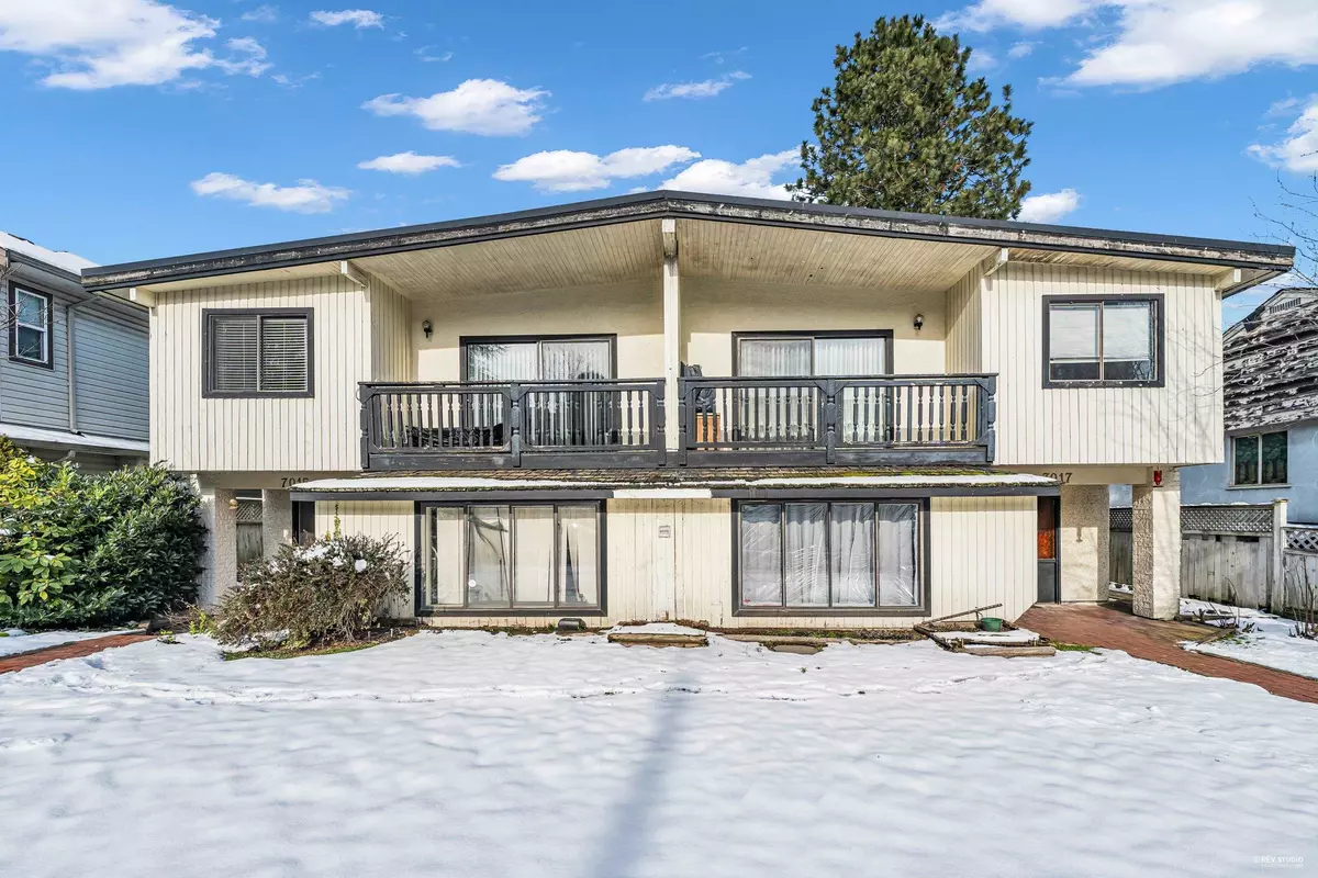 Burnaby, BC V5E 1K3,7017 Elwell ST