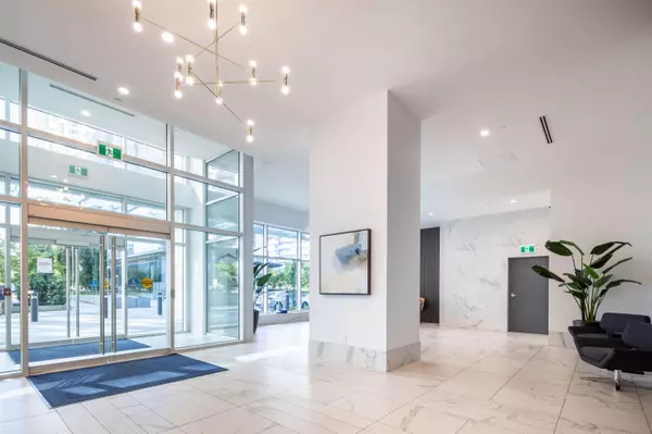 Surrey, BC V3T 0S1,13350 Central AVE #1301