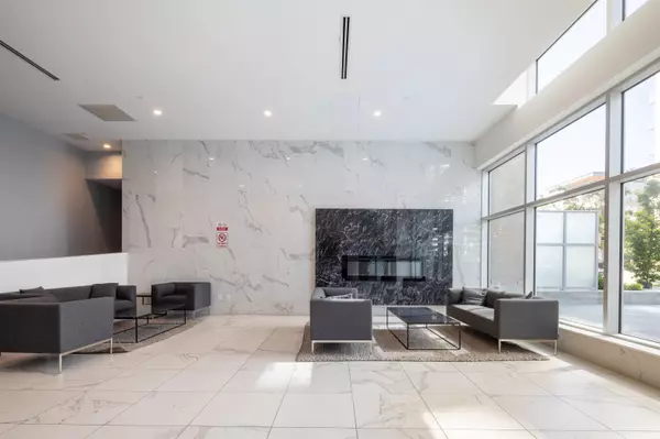 13350 Central AVE #1301, Surrey, BC V3T 0S1