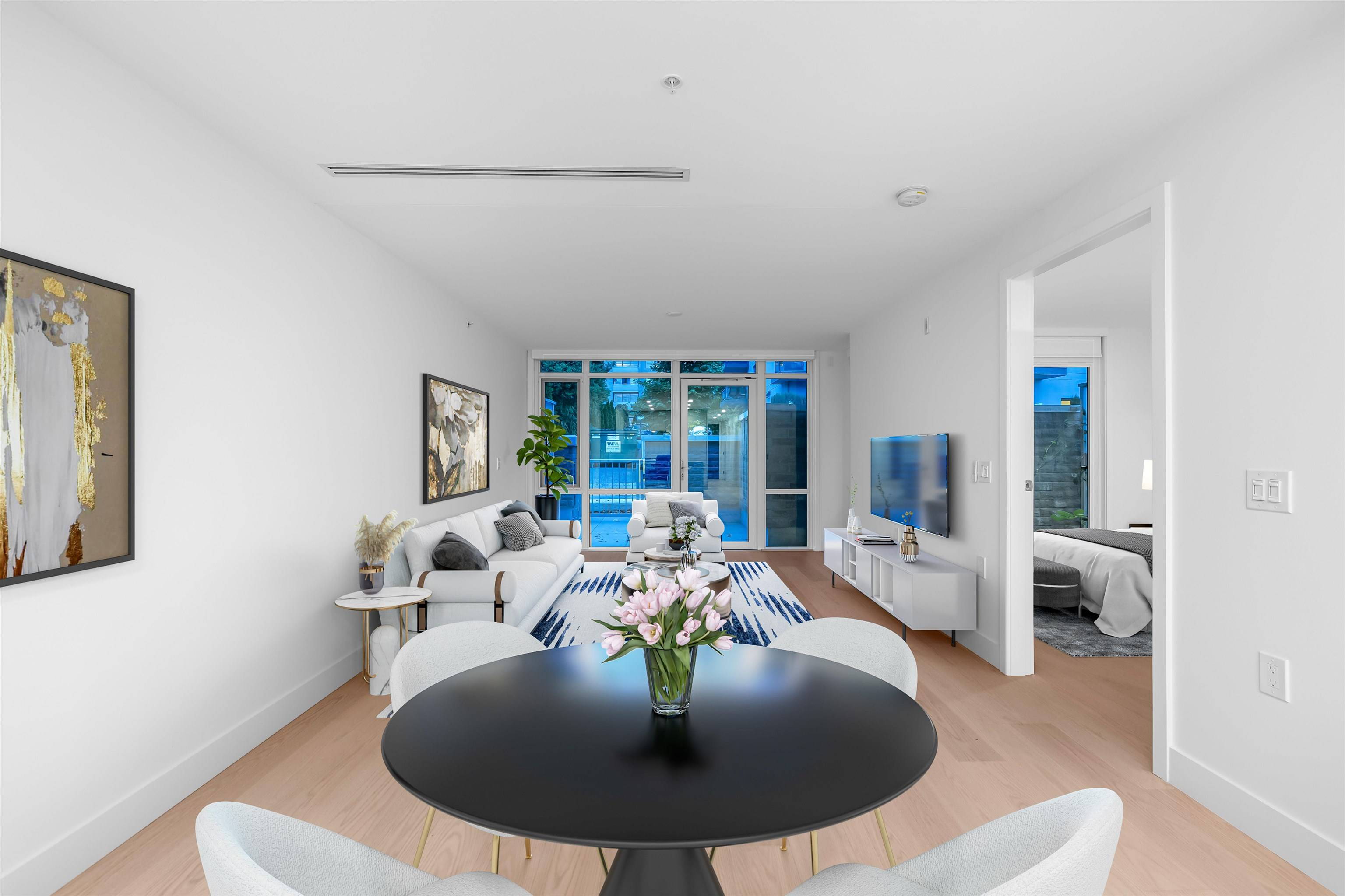 West Vancouver, BC V7T 1B6,1331 Marine DR #204