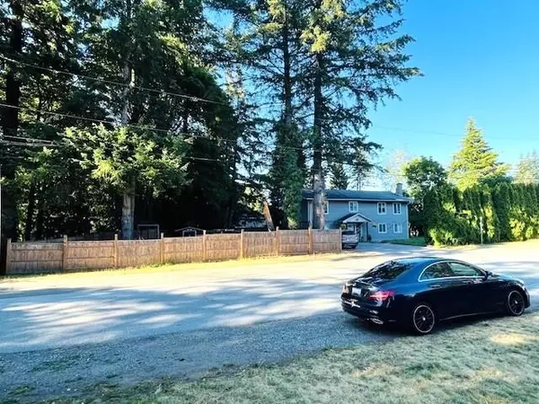 7857 140 ST, Surrey, BC V3W 5K5