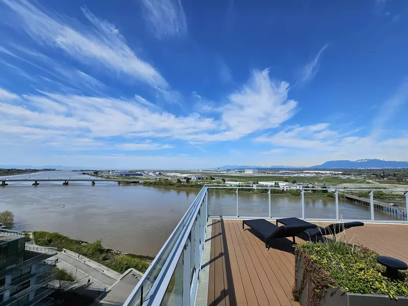 6811 Pearson WAY #1201, Richmond, BC V7C 0E7