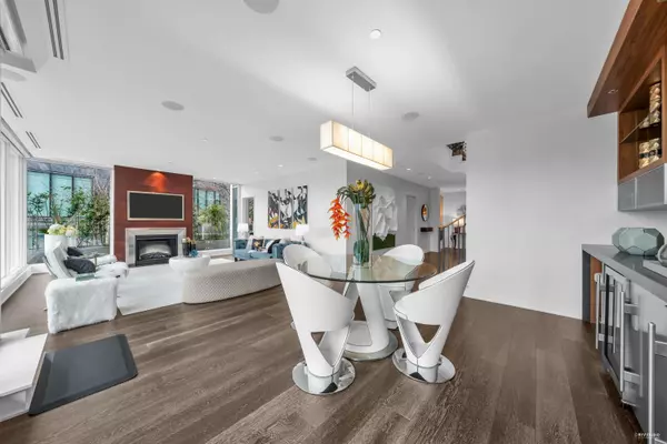 Vancouver, BC V9C 0A2,1139 W Cordova ST #104