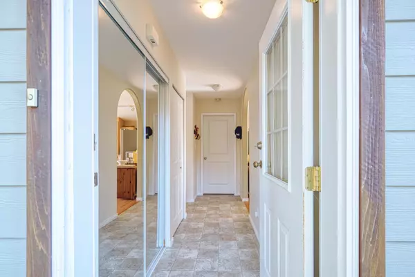 Madeira Park, BC V0N 2H1,4559 Merrill RD