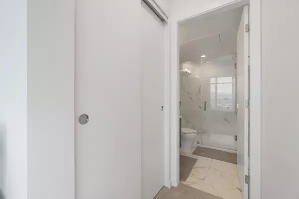 13350 Central AVE #3102 Surrey, BC V3T 0S1