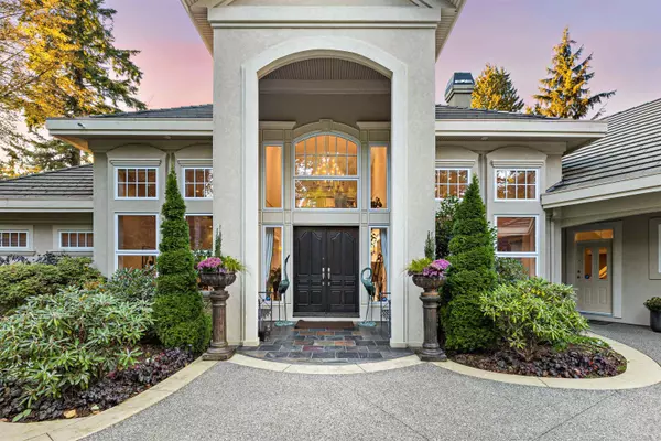 13375 Crescent RD, Surrey, BC V4P 1J5