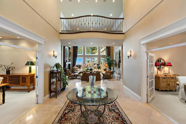 Surrey, BC V4P 1J5,13375 Crescent RD