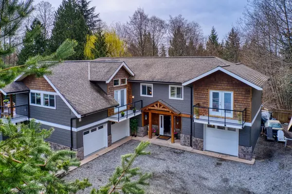 6251 Jasper RD, Sechelt, BC V7Z 0M2