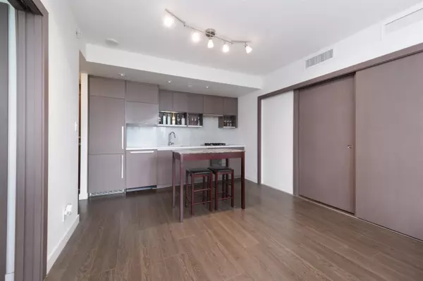 68 Smithe ST #1115 Vancouver, BC V6B 0P4