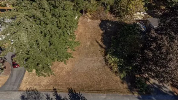 Cultus Lake, BC V2R 5A8,45981 Linzey RD