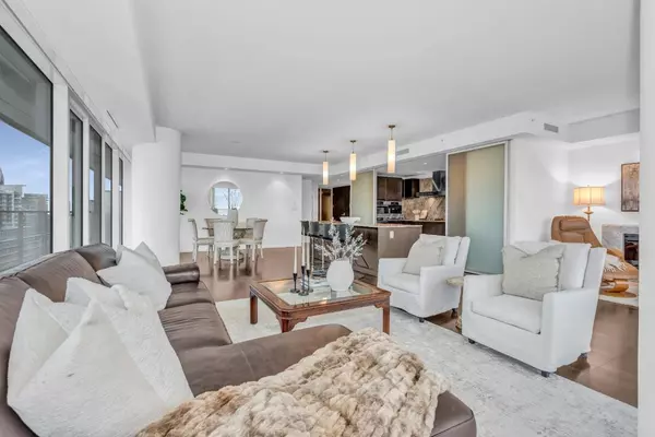 1011 W Cordova ST #3503 Vancouver, BC V6C 0B2