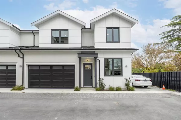9500 Garden City RD #4, Richmond, BC V7A 2S2