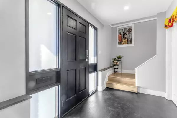 Delta, BC V4C 5W5,8884 116 ST