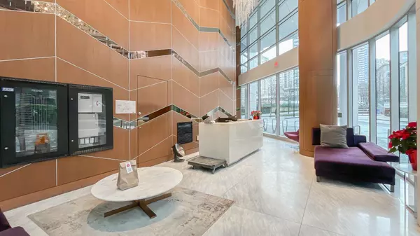 Vancouver, BC V6B 0P4,68 Smithe ST #1205