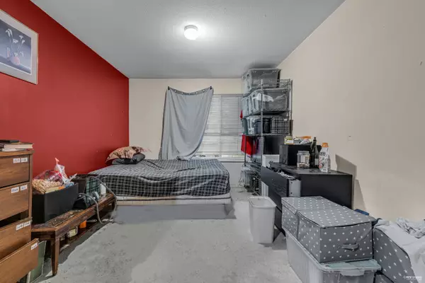 Richmond, BC V6Y 3Z1,8880 Jones RD #215