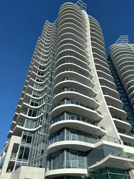 1500 Martin ST #1106, White Rock, BC V4B 0C2