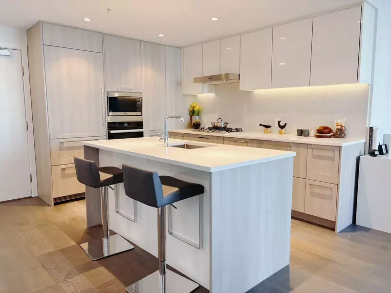 3280 Corvette WAY #805, Richmond, BC V6X 0T9