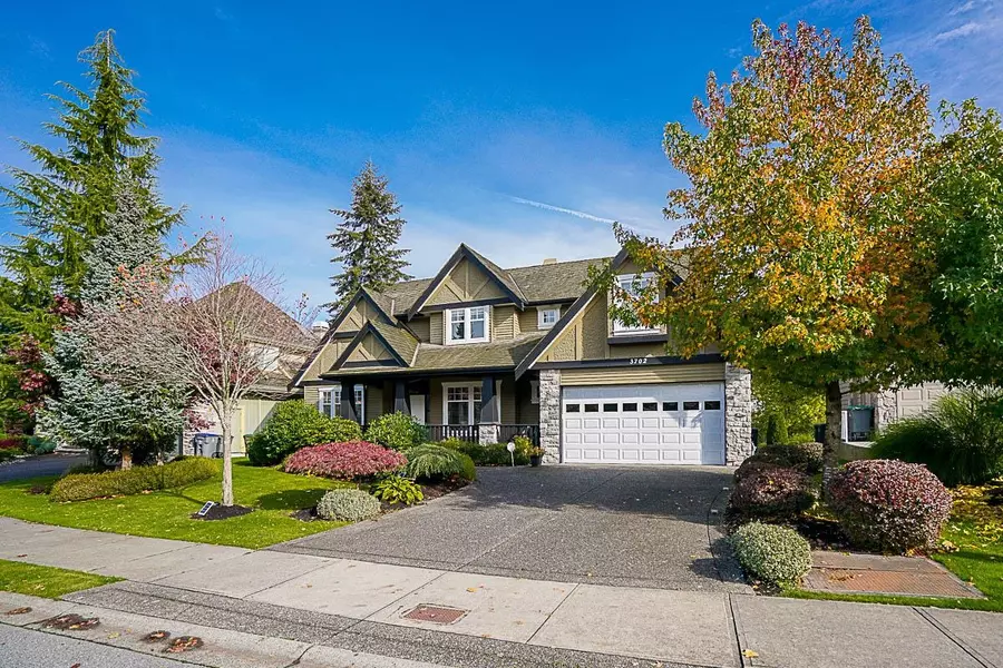 3702 156a ST, Surrey, BC V3S 0H7