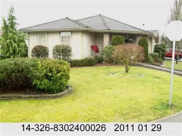 16882 80a AVE, Surrey, BC V4N 4Y6