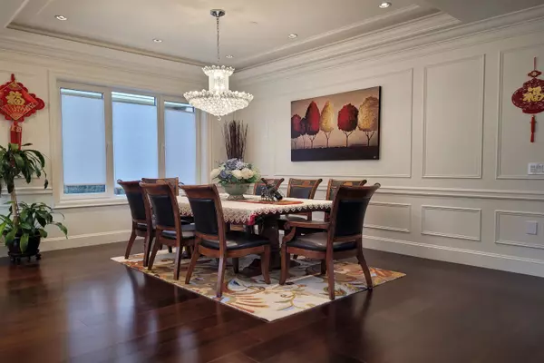 Vancouver, BC V6P 3T7,6878 Laurel ST