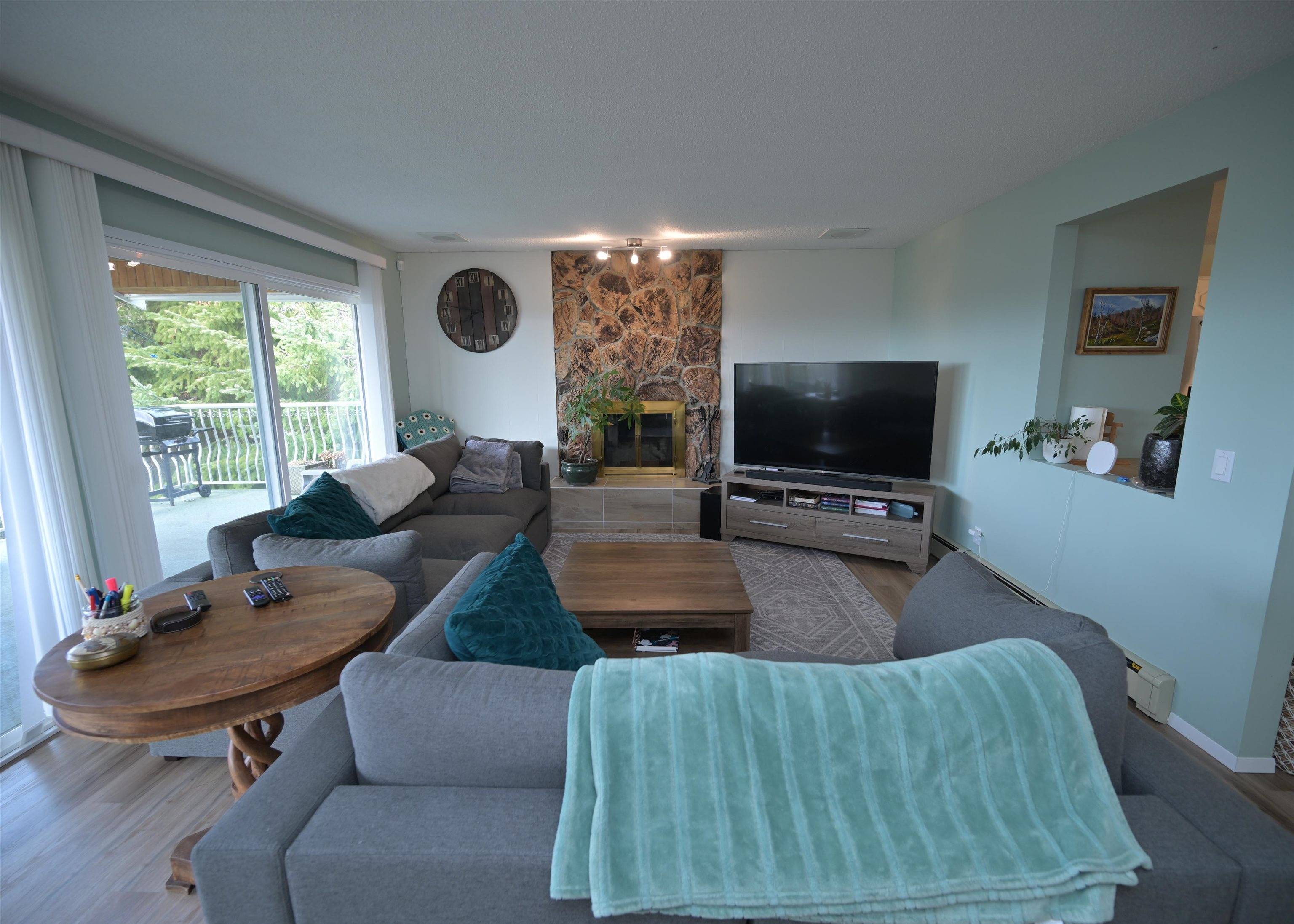 12873 Dogwood DR Pender Harbour, BC V0N 2H1