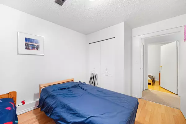 Coquitlam, BC V3K 1B6,1733 Hie AVE