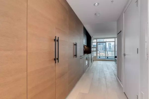 Vancouver, BC V6Z 0G7,1289 Hornby Street #2106