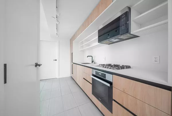 Vancouver, BC V5R 0J9,5058 Joyce ST #1009