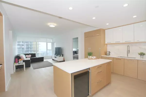 4360 Beresford ST #3303, Burnaby, BC V5H 0G2