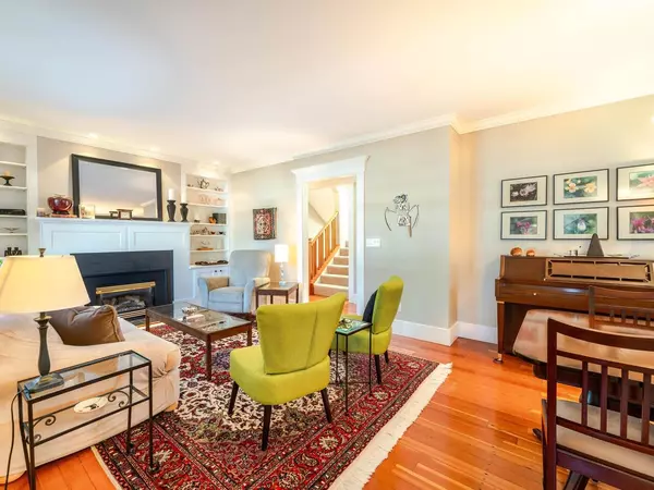 Vancouver, BC V6N 2H5,3726 W 33rd AVE