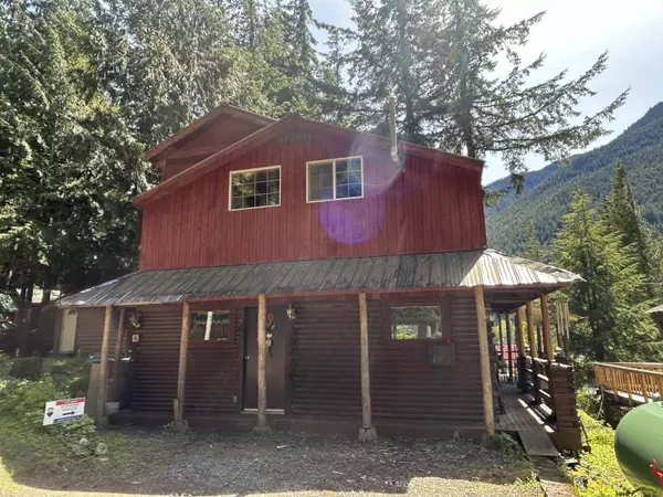 Sunshine Valley, BC V0X 1L5,H80 Huckleberry RD