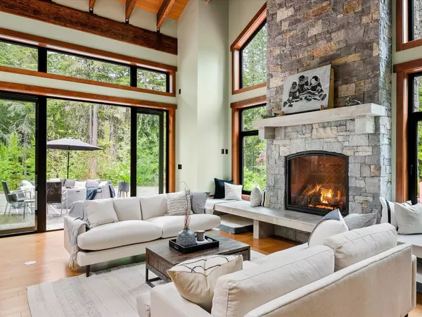 Whistler, BC V8E 1M1,9036 Riverside DR