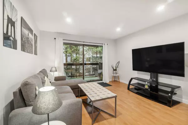 Burnaby, BC V5J 5C7,6105 Kingsway #203