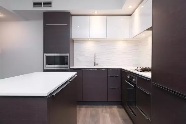 5233 Gilbert RD #628 Richmond, BC V7C 0B3