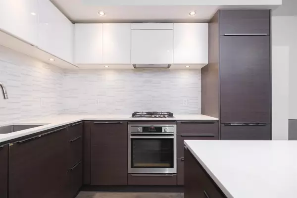 5233 Gilbert RD #628 Richmond, BC V7C 0B3