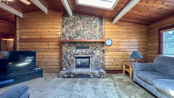 Surrey, BC V3V 5A7,10542 125b ST