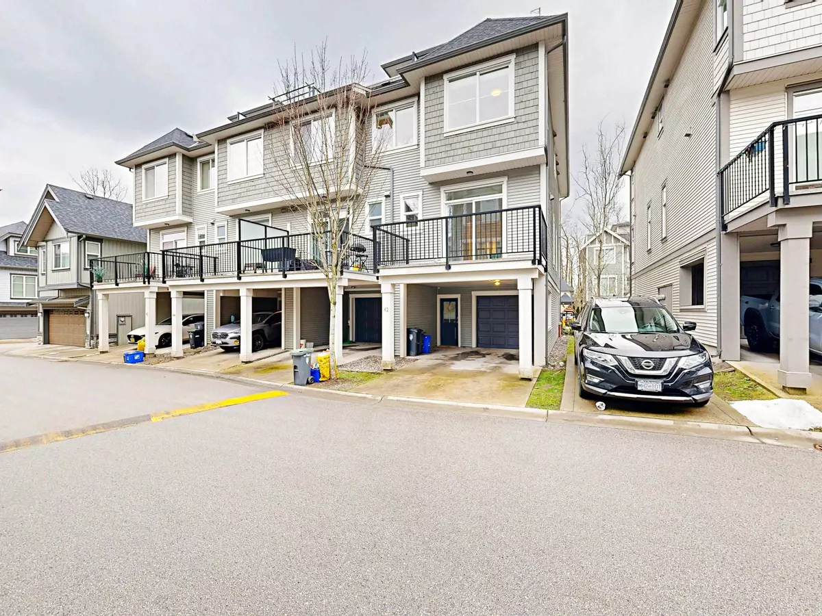 Langley, BC V2Y 0V6,8217 204b ST #42