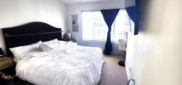 16433 19 AVE #140 Surrey, BC V3Z 0Z1