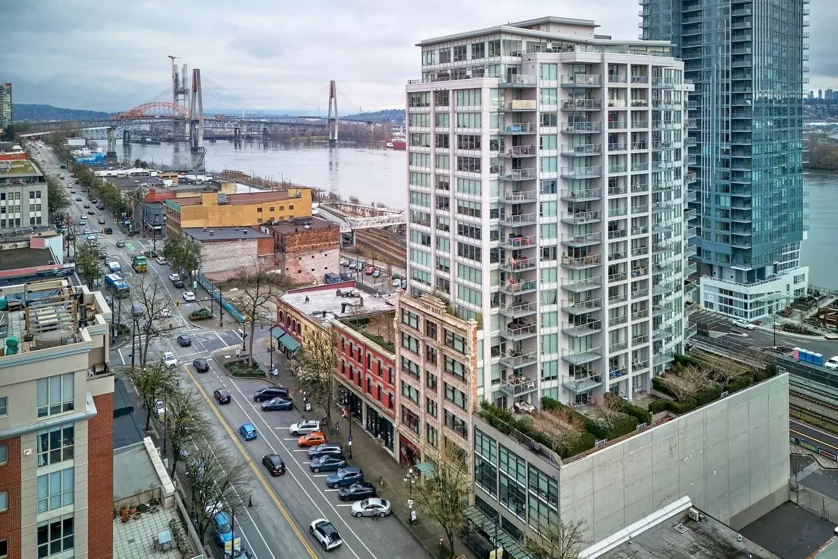 New Westminster, BC V3M 1A9,668 Columbia ST #307